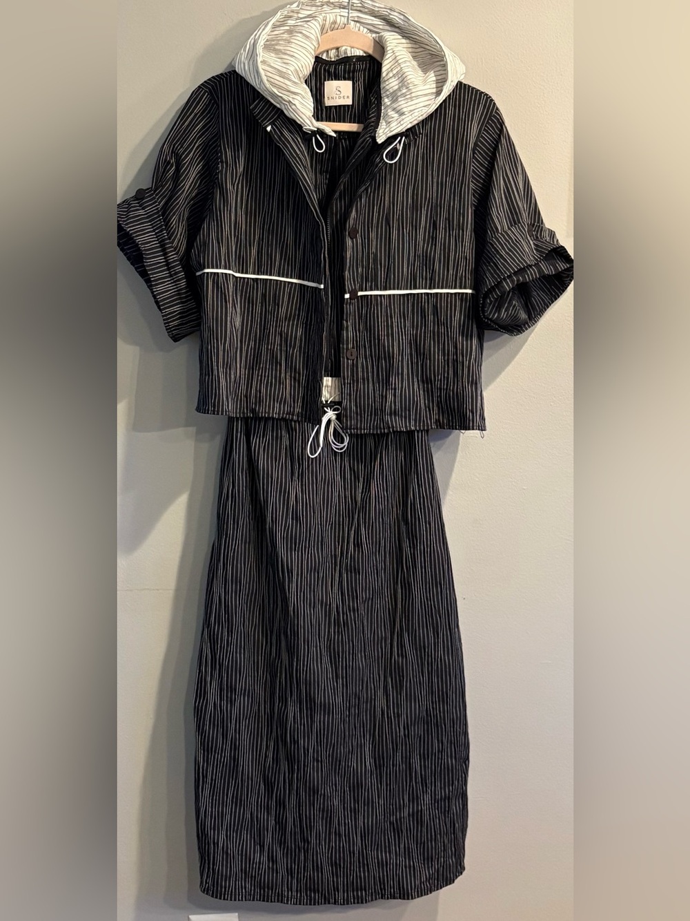 SNIDER Black & White Pinstripe Midi Dress with hood with Button Up Jacket Small